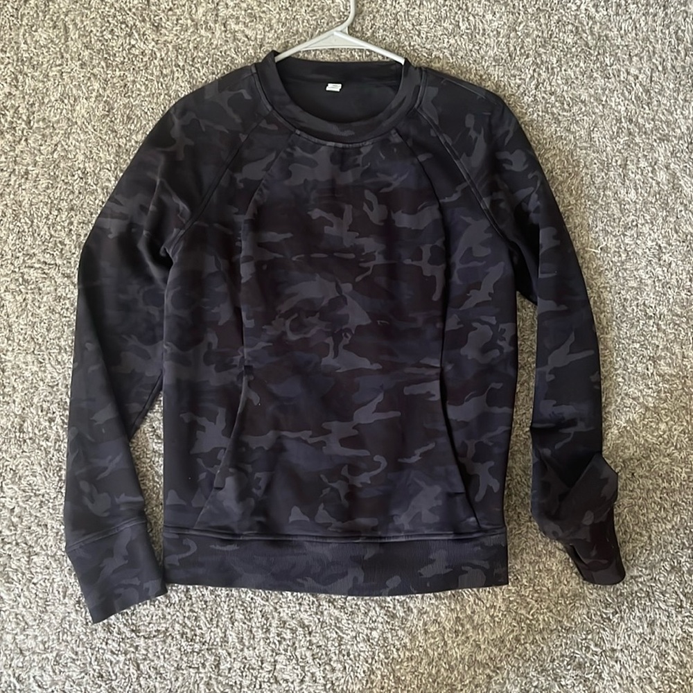 Lululemon Scuba Crewneck Sweatshirt Camo - Size 6